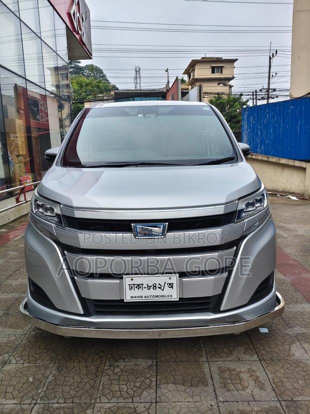 Toyota Noah 1.8 FWD Hybrid (7 Seater) 2020 Silver