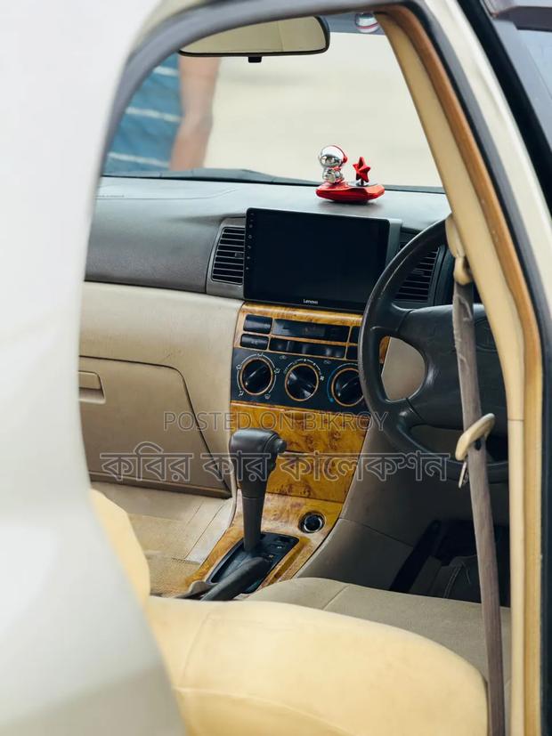 Toyota Corolla 2001 Gold