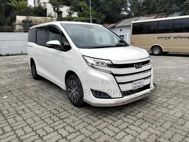 Toyota Noah 2019 Pearl