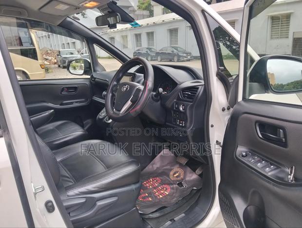 Toyota Noah 2019 Pearl