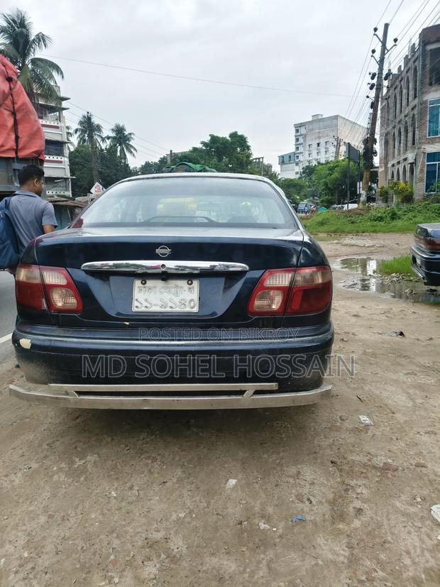 Nissan Sunny 2002 Blue