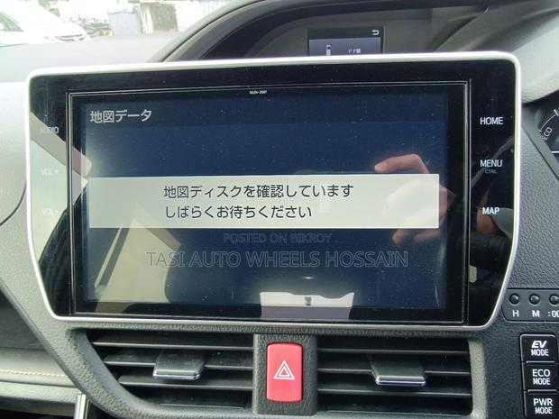 Toyota Esquire 1.8 FWD Hybrid (7 Seater) 2021 Black