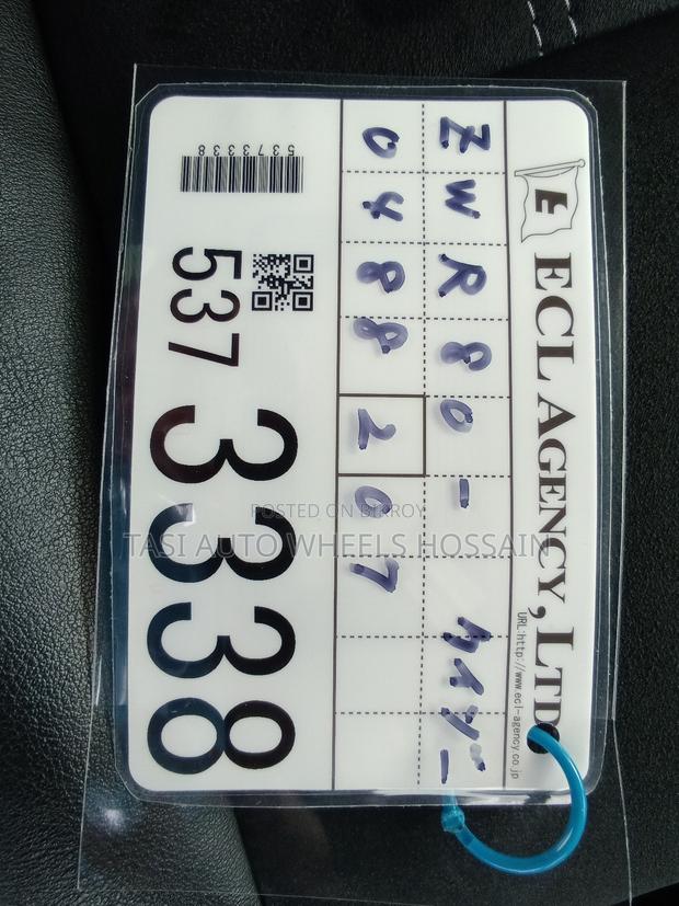 Toyota Esquire 1.8 FWD Hybrid (7 Seater) 2021 Black