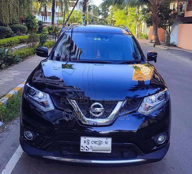 Nissan X-Trail 2.0 Petrol FWD 2015 Black