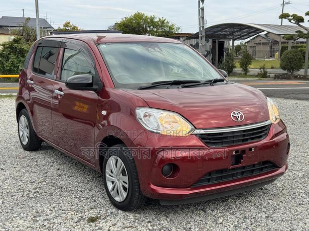 Toyota Passo 2021 Maroon