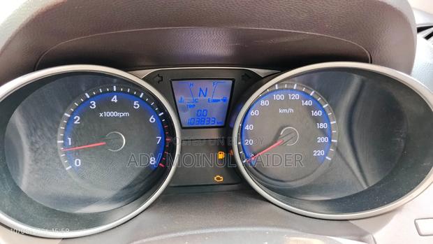 Hyundai Tucson 2011 Red