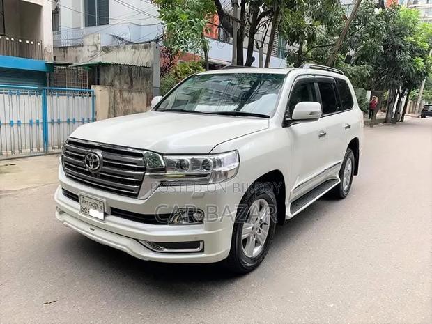 Toyota Land Cruiser 4.5 V8 VXR 2016 White
