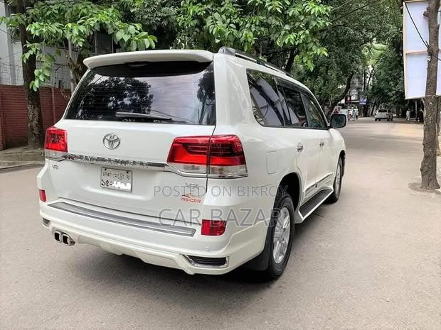 Toyota Land Cruiser 4.5 V8 VXR 2016 White