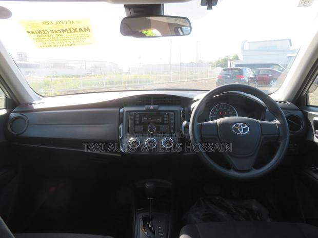 Toyota Axio 2021 Silver