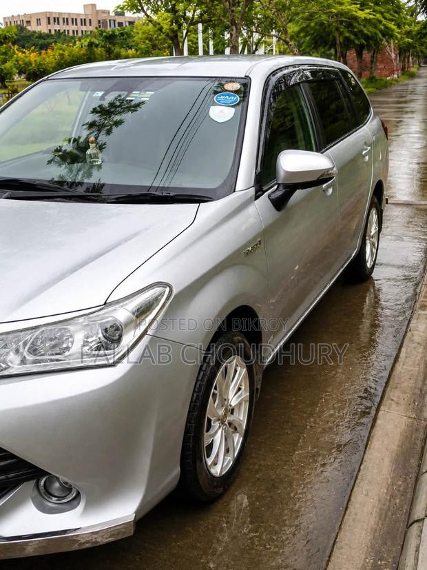 Toyota Corolla Fielder 1.5 Hybrid FWD 2017 Silver