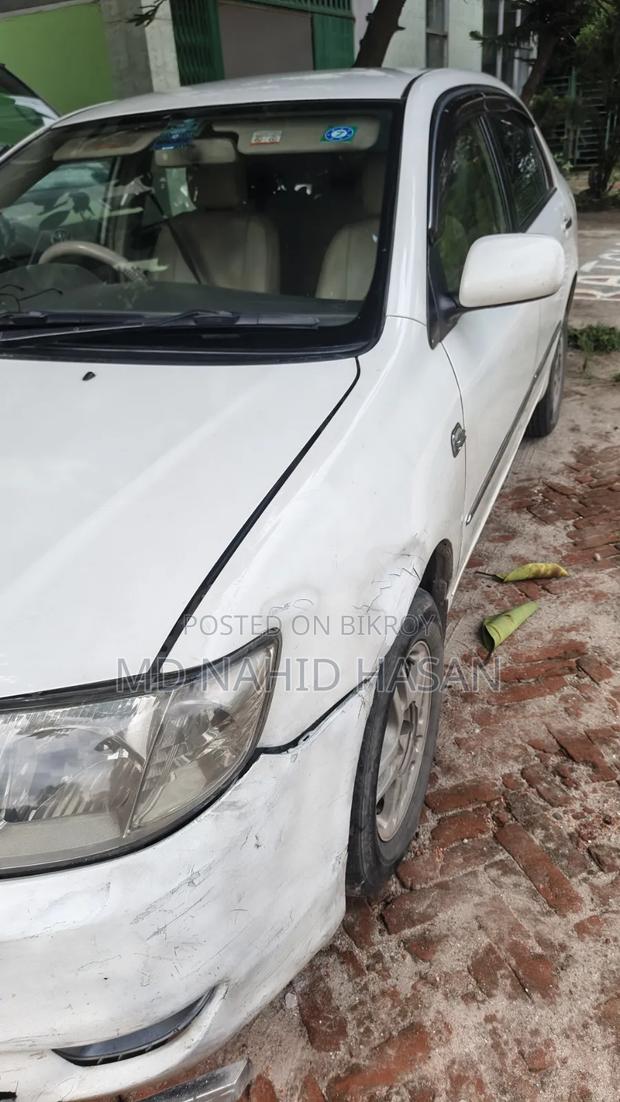 Toyota Corolla 2004 White