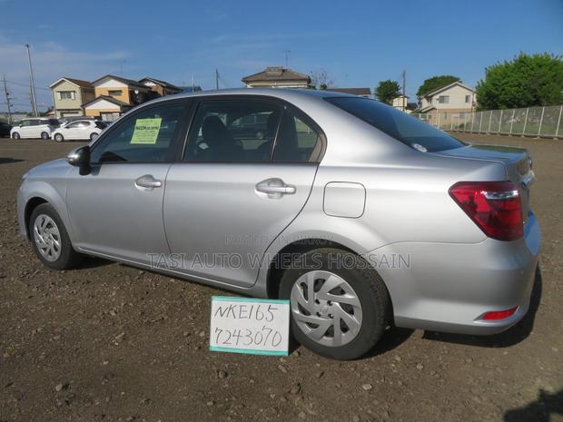 Toyota Axio 2021 Silver