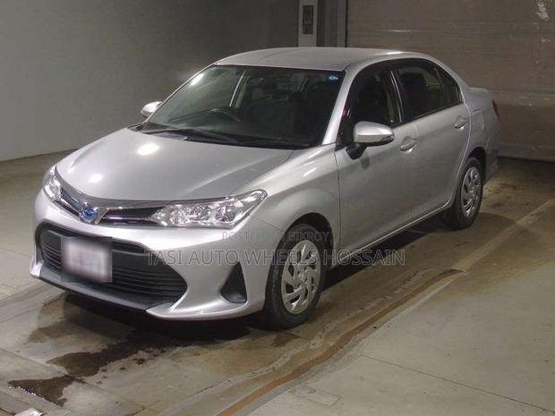 Toyota Axio 2021 Silver
