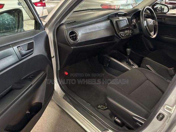 Toyota Axio 2021 Silver