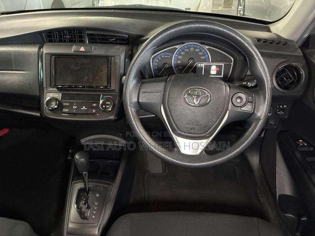 Toyota Axio 2021 Silver