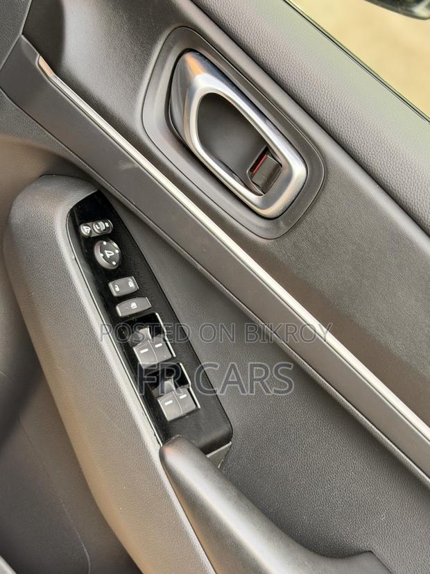 Honda Vezel 2022 Black