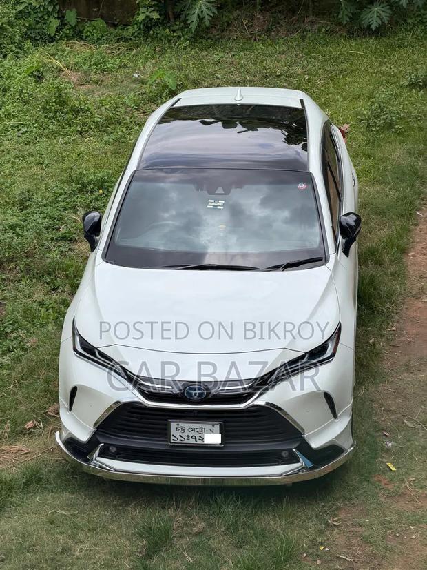 Toyota Harrier 2.5 Hybrid 4WD 2020 White