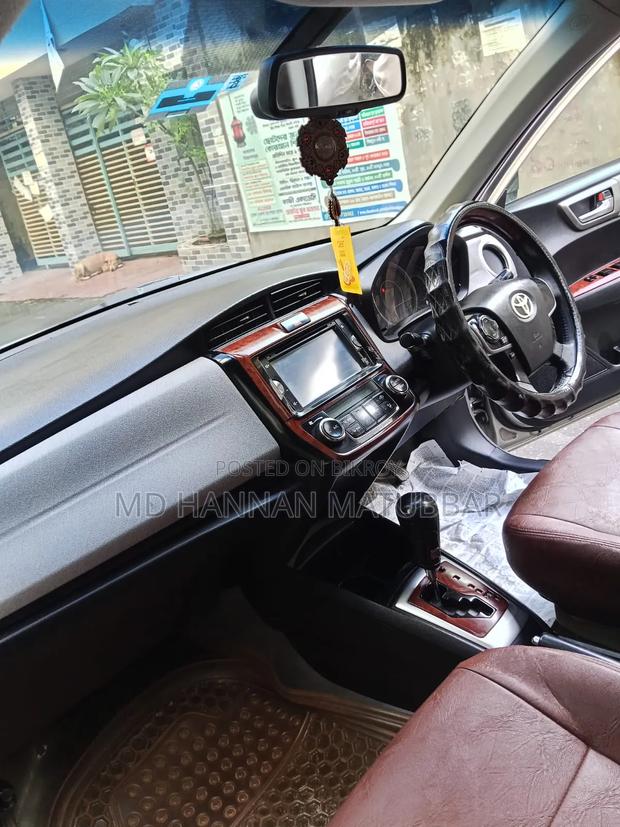 Toyota Axio 2012 Beige