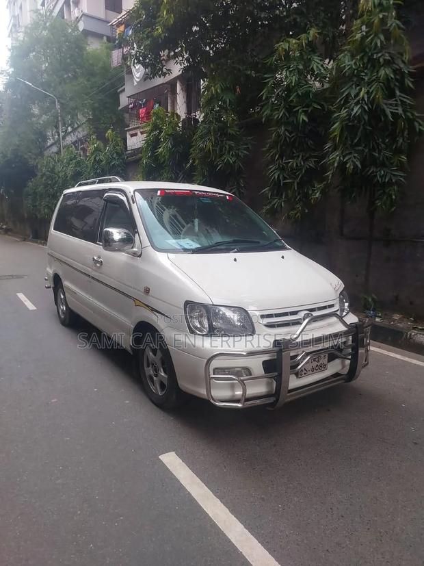 Toyota TownAce 2001 White
