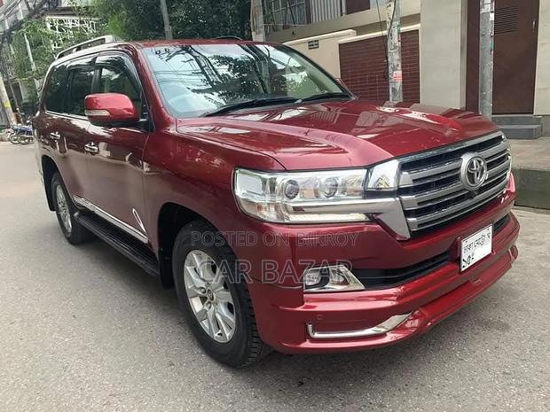Toyota Land Cruiser 4.5 V8 VXR 2018 Maroon