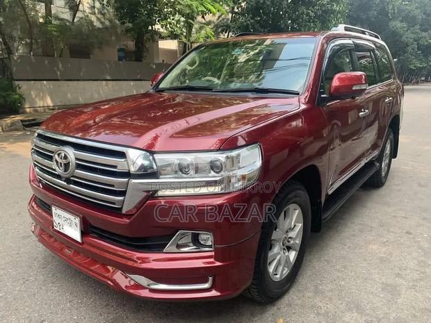 Toyota Land Cruiser 4.5 V8 VXR 2018 Maroon