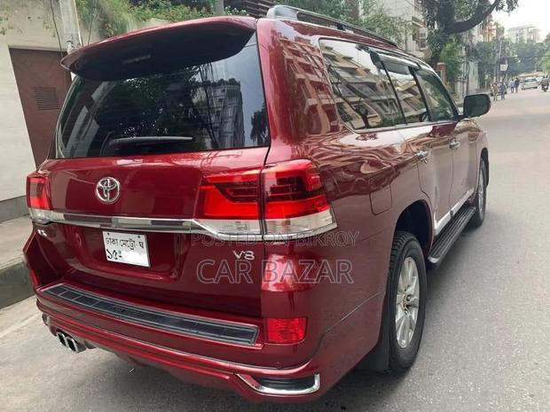 Toyota Land Cruiser 4.5 V8 VXR 2018 Maroon