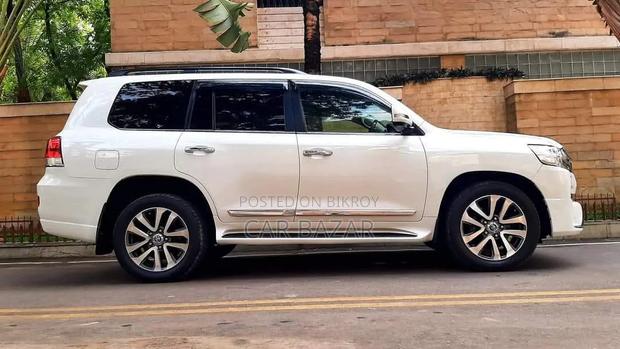 Toyota Land Cruiser 4.5 V8 GXR 2017 Pearl