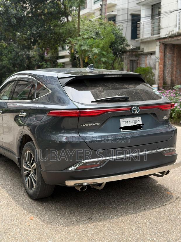 Toyota Harrier 2.5 Hybrid 2020 Gray