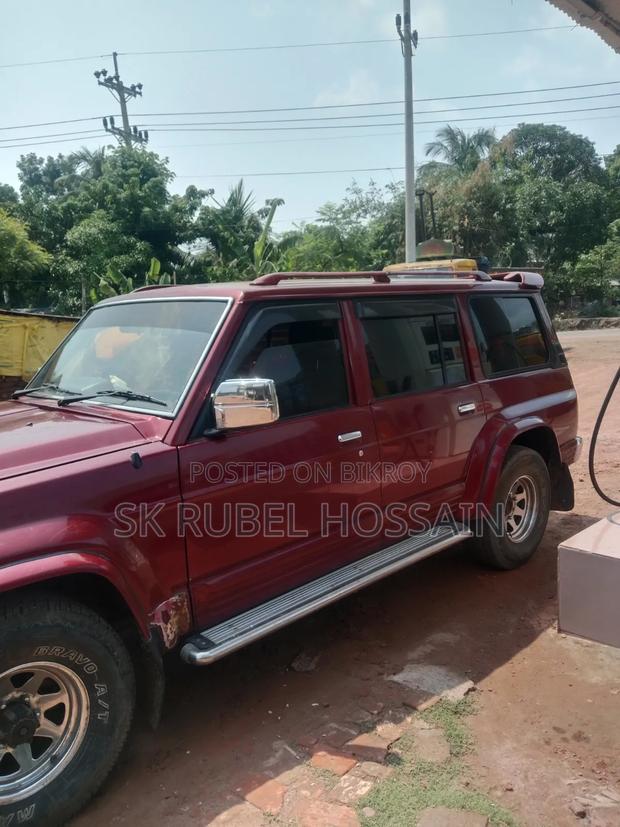 Nissan Patrol 1992 Red