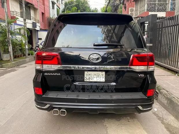 Toyota Land Cruiser 4.5 V8 VXR 2018 Black