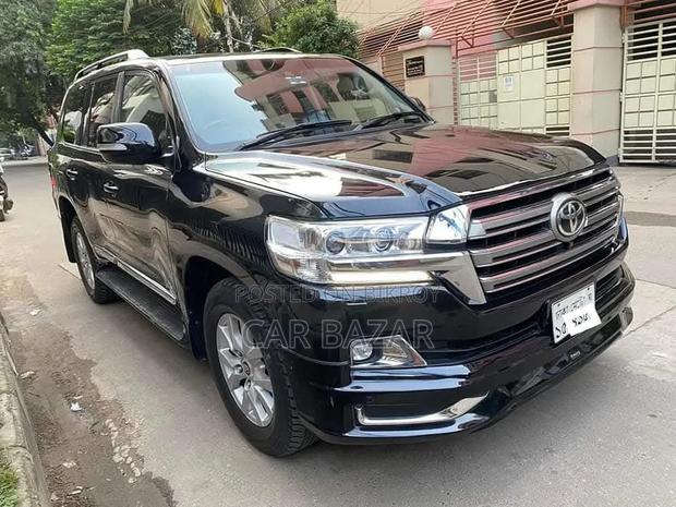 Toyota Land Cruiser 4.5 V8 VXR 2018 Black