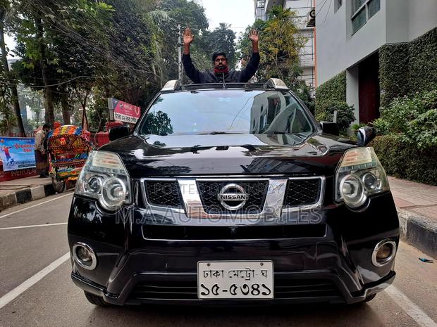 Nissan X-Trail 2012 Black