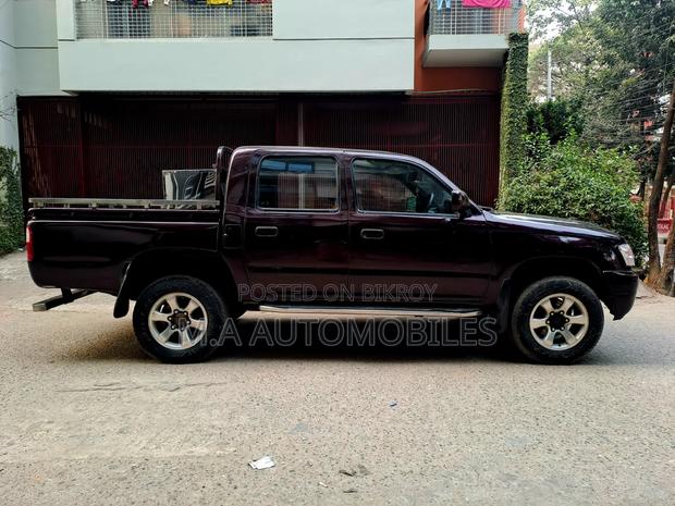 Toyota Hilux 2004