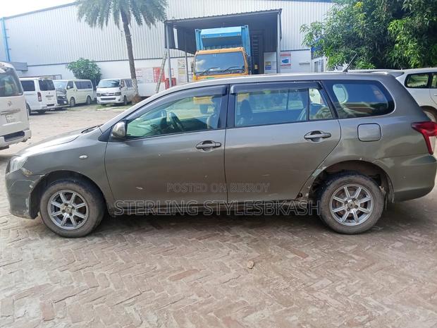 Toyota Corolla 2009 Gray