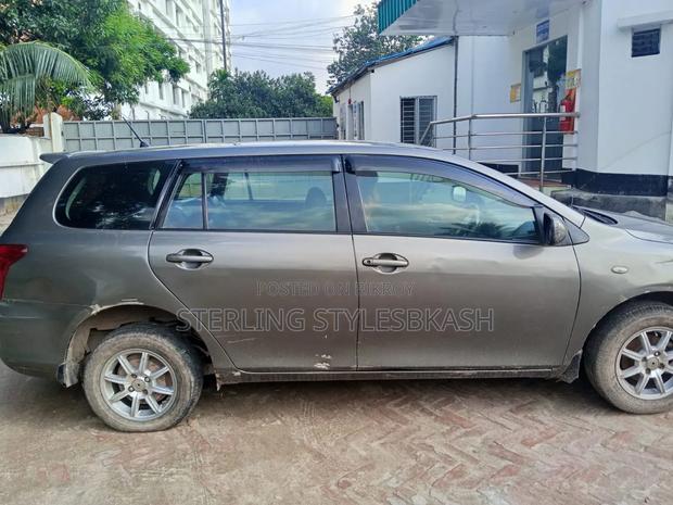Toyota Corolla 2009 Gray