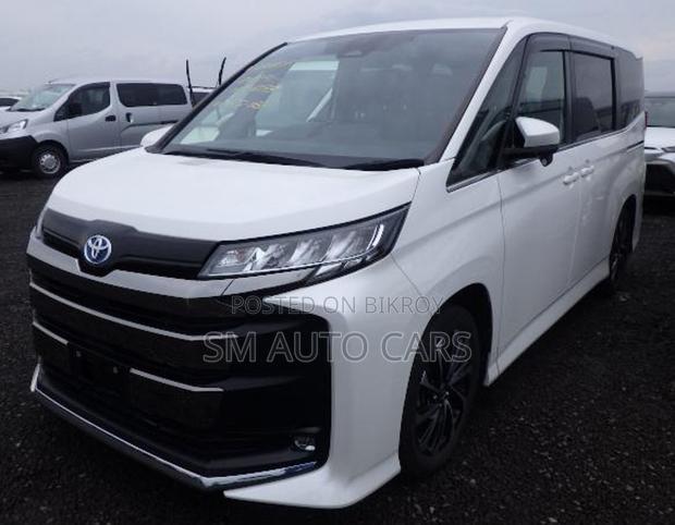 Toyota Noah 2022 Pearl