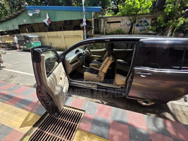 Toyota Raum 2011 Gray