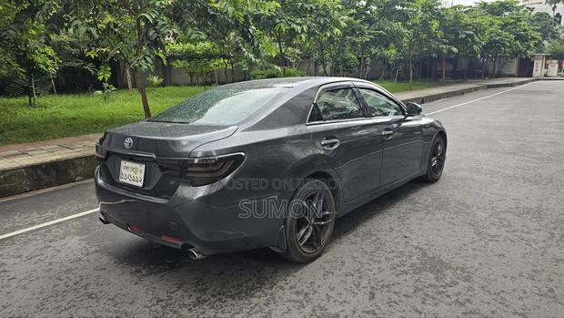 Toyota Mark X 2010 Gray