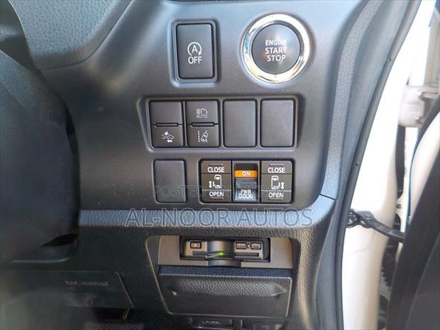 Toyota Noah 2.0 FWD (8 Seater) 2020 Pearl