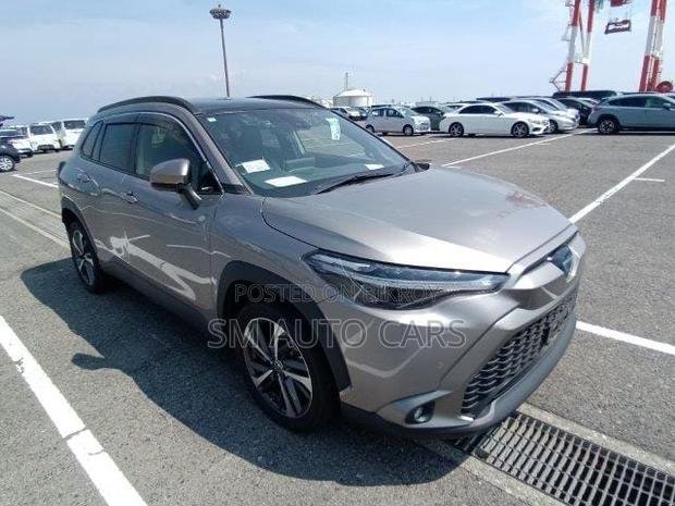 Toyota Corolla Cross 2022 Brown