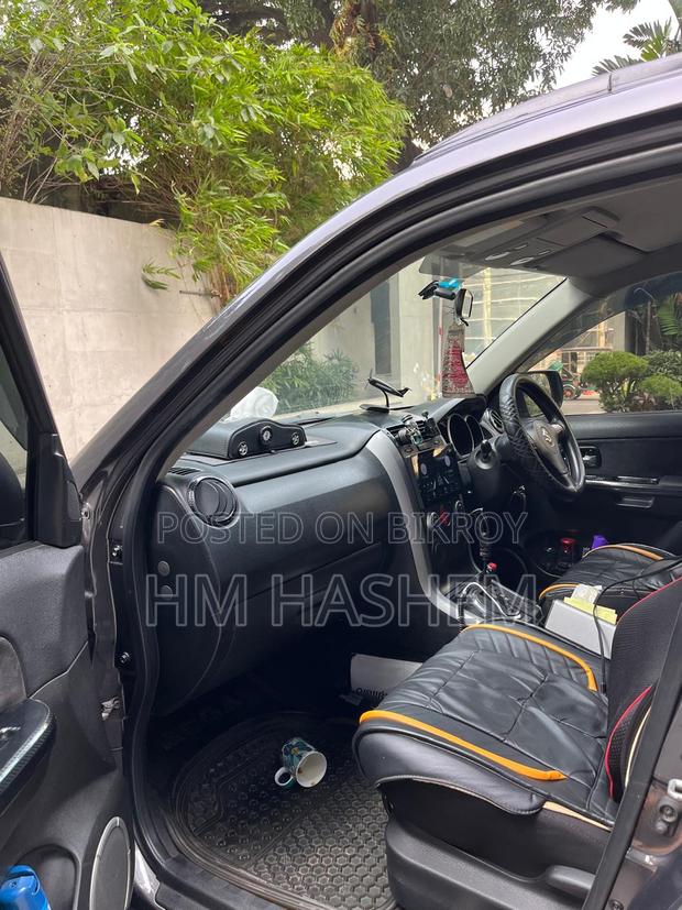 Suzuki Grand Vitara 2011 Gray
