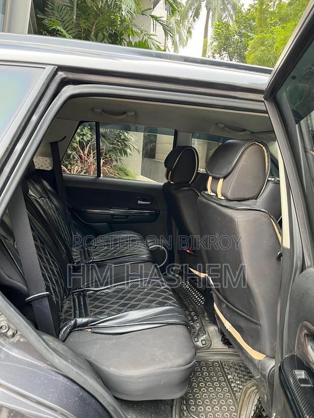 Suzuki Grand Vitara 2011 Gray
