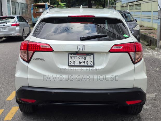Honda Vezel 1.5 2WD 2014 Pearl