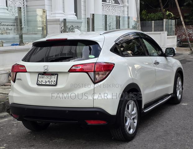 Honda Vezel 1.5 2WD 2014 Pearl