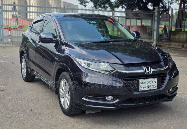 Honda Vezel 1.5 Hybrid 2WD 2014 Black