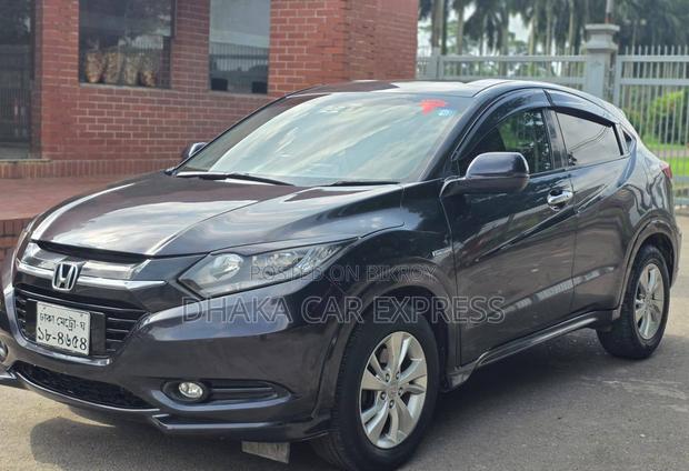 Honda Vezel 1.5 Hybrid 2WD 2014 Black