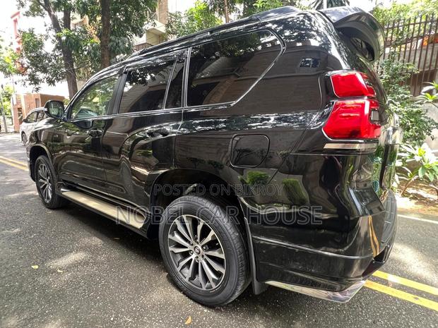Toyota Land Cruiser Prado 2019 Black