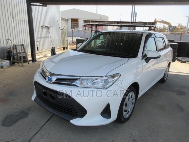 Toyota Corolla Fielder 2021 White