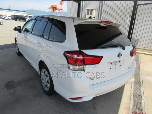 Toyota Corolla Fielder 2021 White