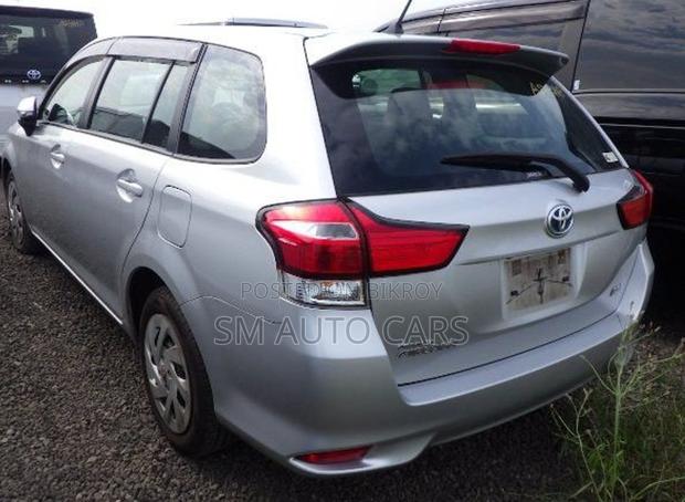 Toyota Corolla Fielder 2021 Silver